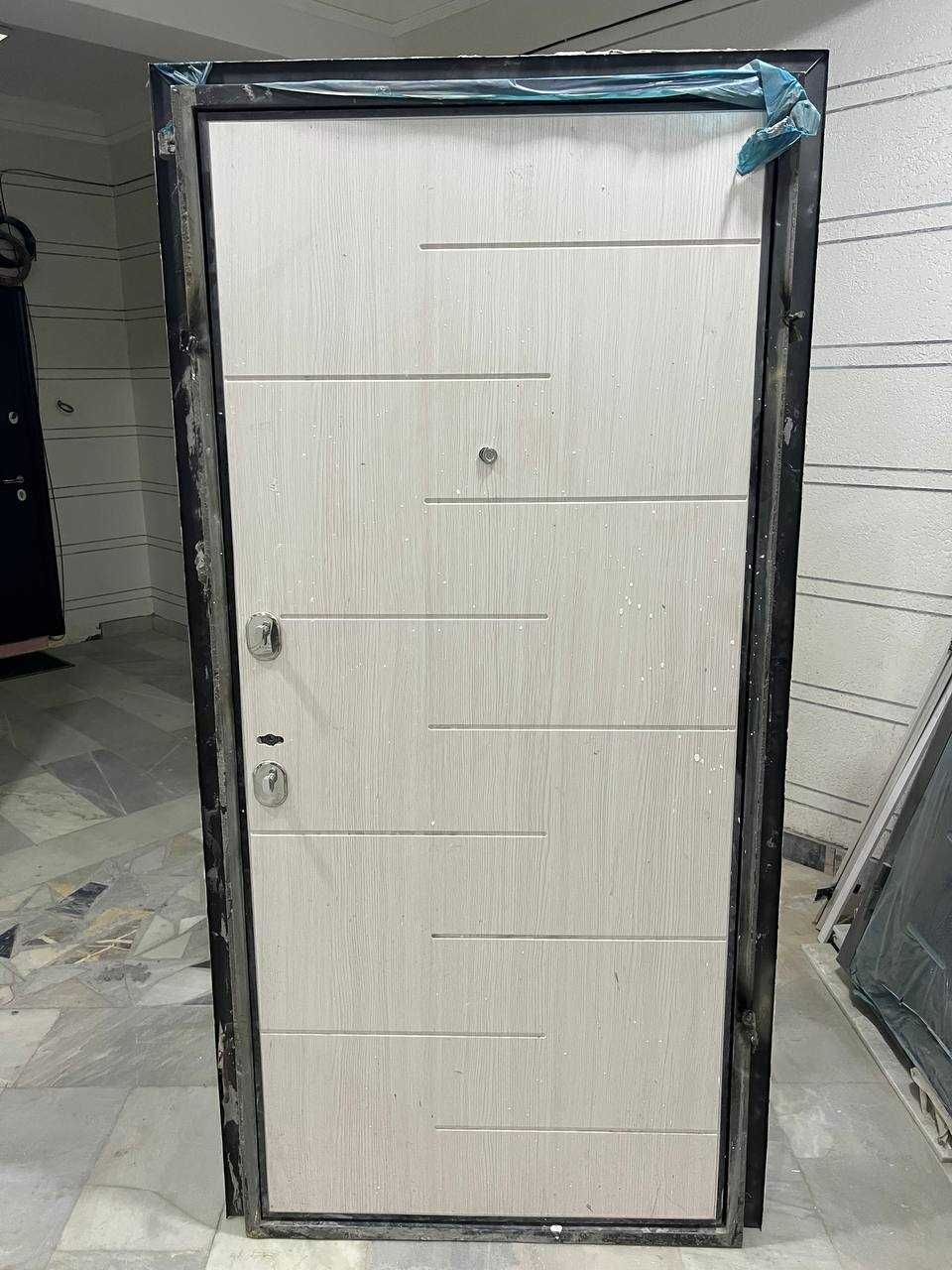 Продаются дверы. Размером 210х105 и 205х95