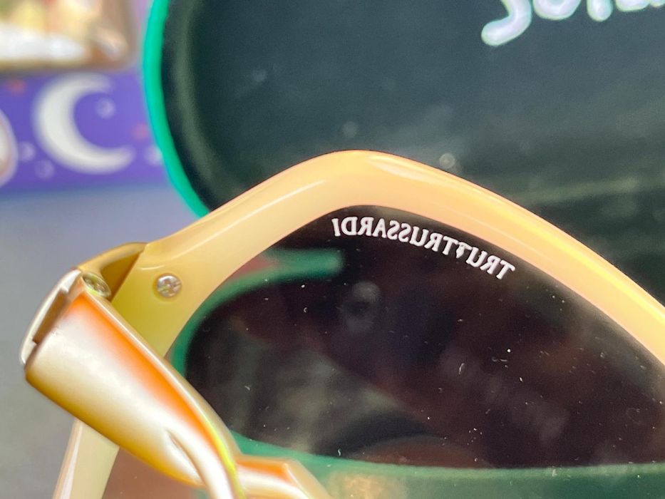 Ochelari de soare Trussardi