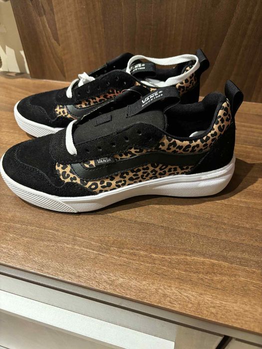 Дамски кецове VANS