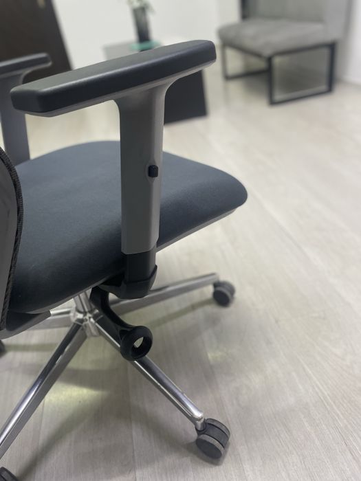 Кресло офисный сотилади