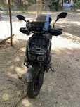 Tank skuter qora