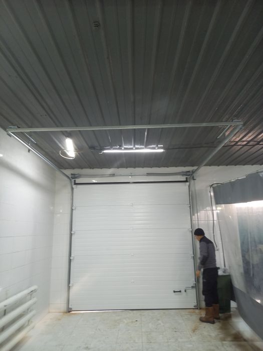 Промышленные секционные ворота Дорхан "Doorhan", Рольставни, жалюзи.