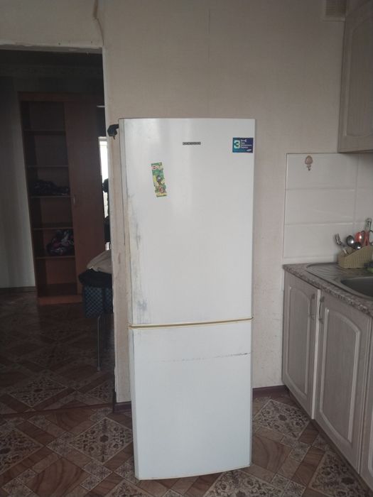 Холодильник межкомнатные двери шкаф