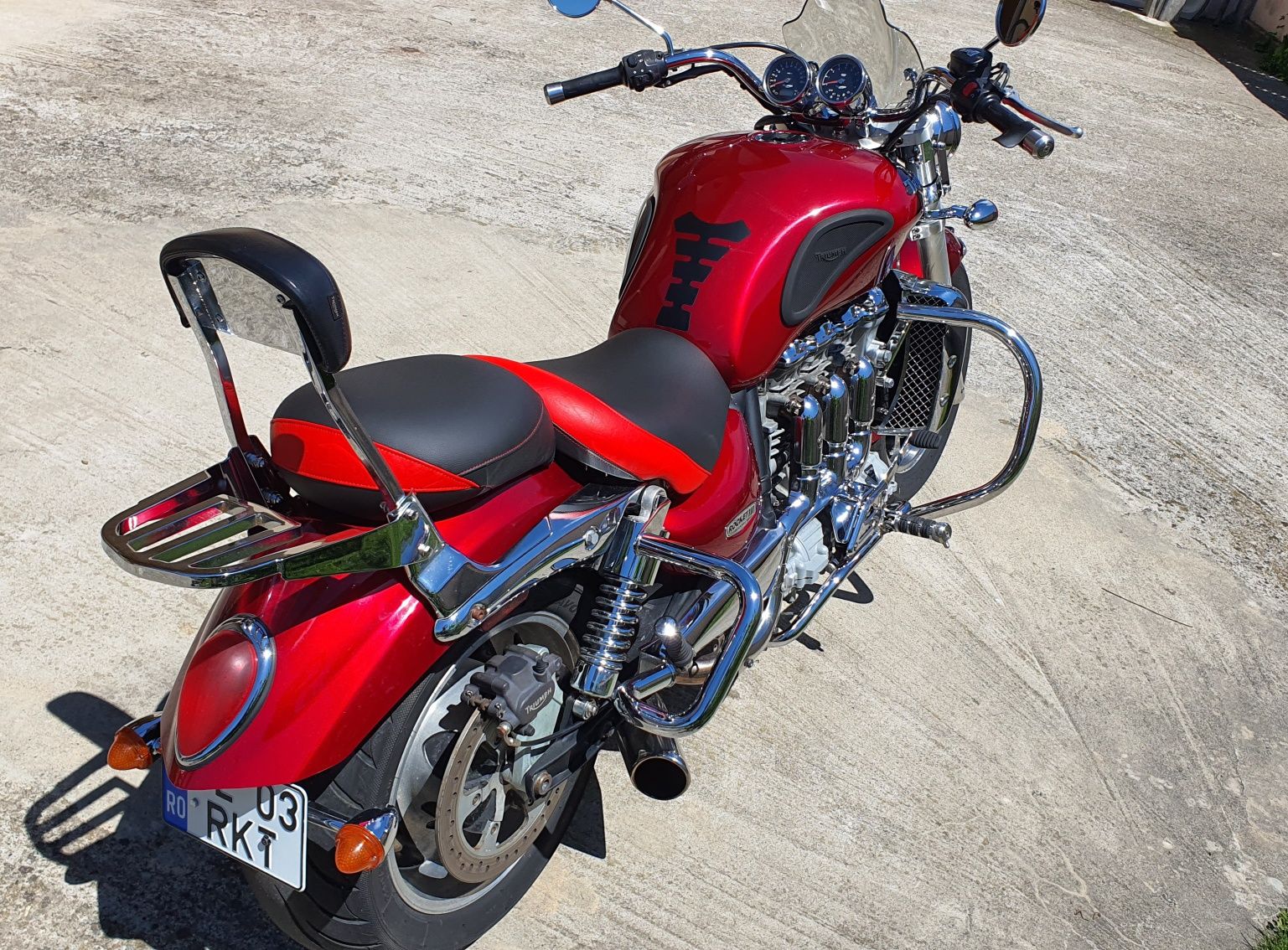 Vand/Schimb Triumph rocket cu Harley , BMW GS NineT , Intruder, Diavel