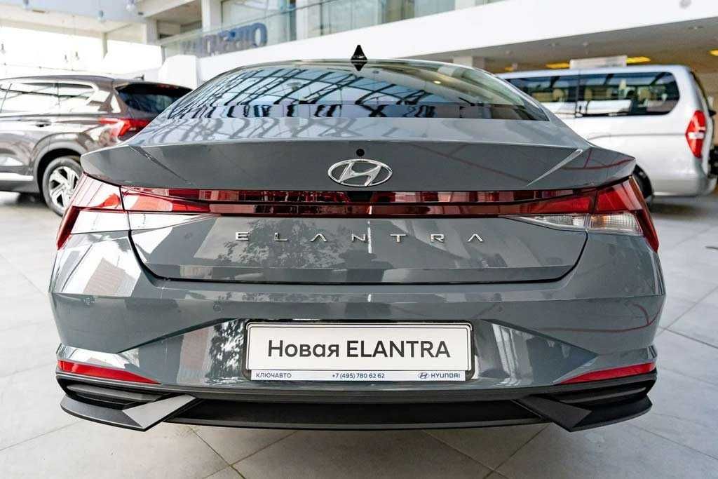 Фонарь крыле и середина оригинал Хендай Элантра 21-/Hyundai Elantra 23