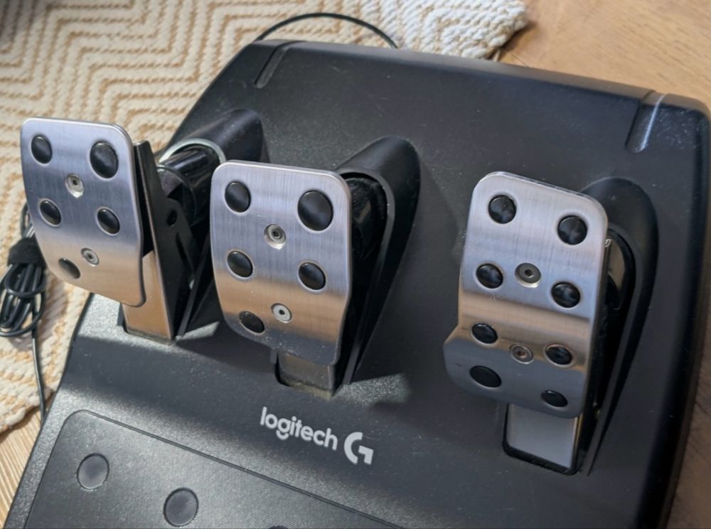 logitech g29 волан + ПОДАРЪК шифтър
