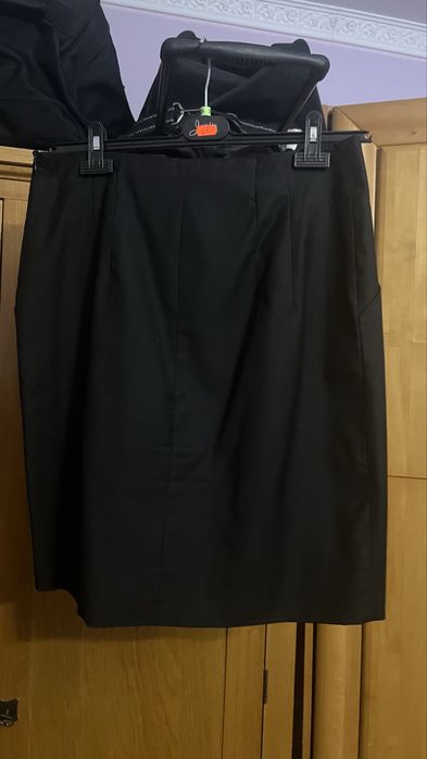 Fusta neagra Office