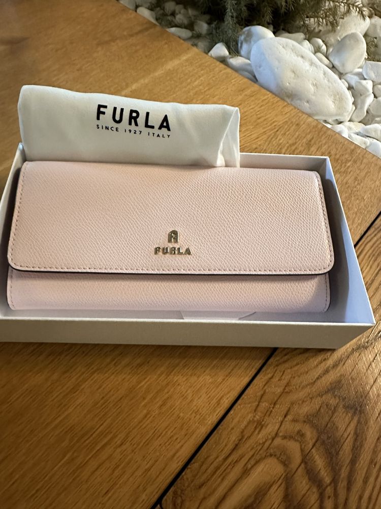 Portofel FURLA nou cu eticheta