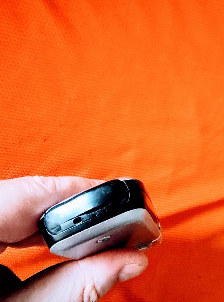Sony Ericsson k700i cu încărcător ( decodat, română)