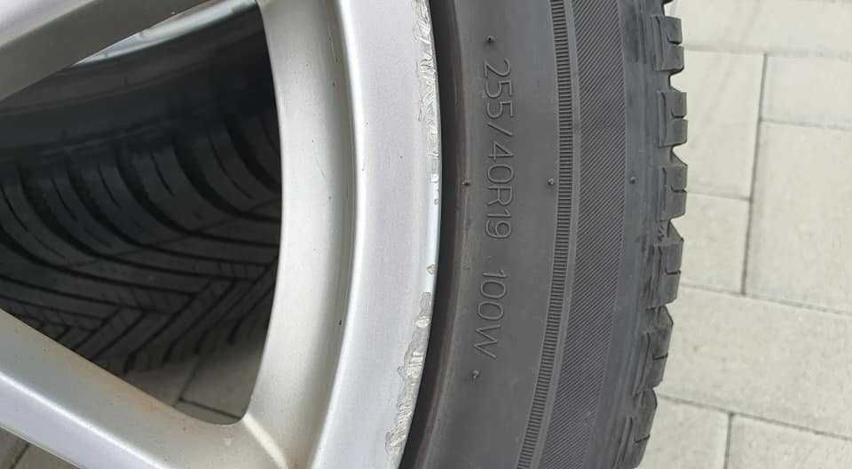 Anvelope HANKOOK 255/40 R19 100 W XL + Jante Le Mans Originale R19