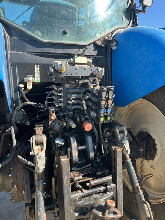 New Holland T6080 RangeCommand