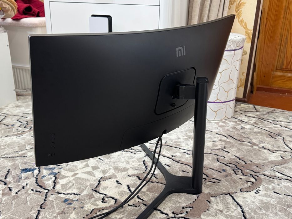 Mi Curved 34 dyum 144Hz