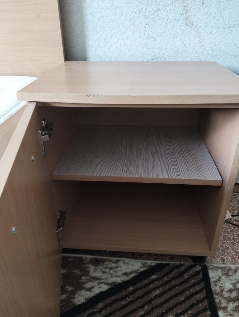 Продам двухспальную кровать
