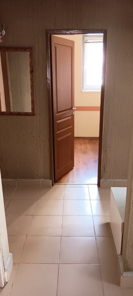 Дава се под наем Двустаен апартамент в Карлово - 57 кв.м за 178.5 € - Снимка #9