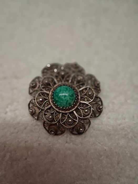 Старинен  сребърен медальон