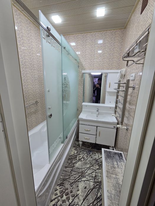 Олти Самарканд рупарасида 3 хонали кватира ижарага бераман