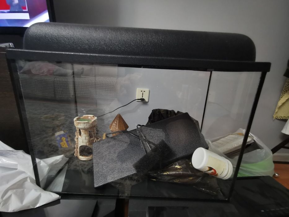 Продам аквариум для рыбок