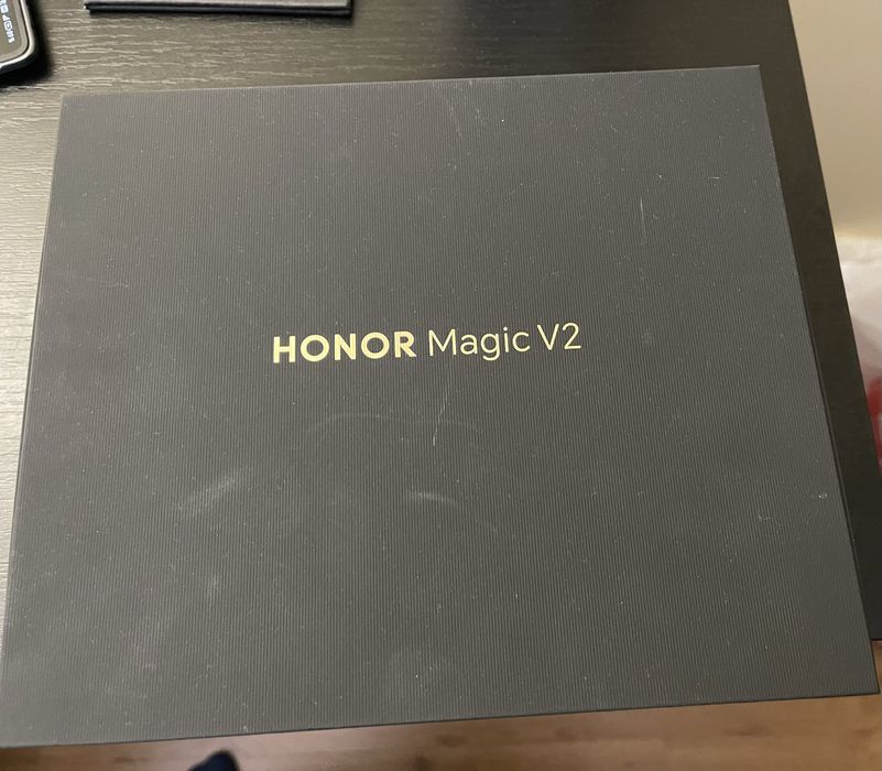 Honor Magic V2 pliabil , 16GB RAM , Defect mic ecran
