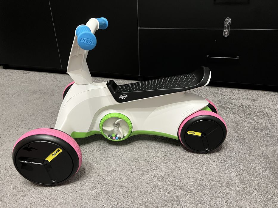 Tricicleta Kart GO T - potrivit pentru intervalul de varsta 10-30 luni