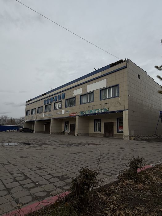 Продается коммерческое здание – 2000 м²