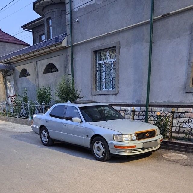 Srochna Lexus LS400 sotiladii