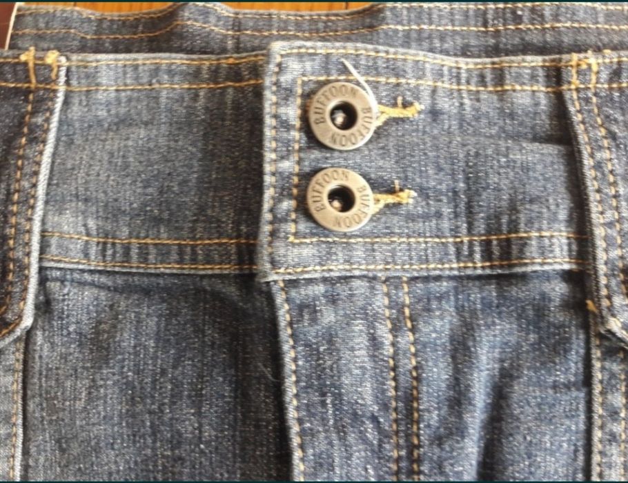 Fusta de blug Buffoon