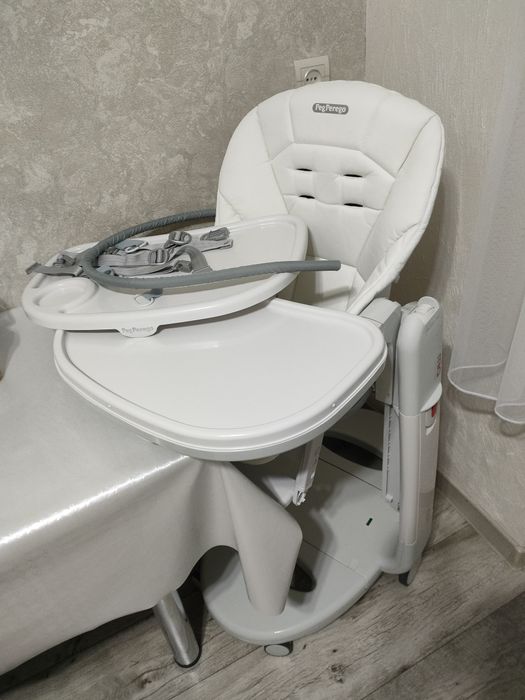 Стульчик для кормления 3в1 Peg-Perego Tatamia Follow Me