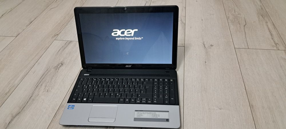Laptop Acer E1 571