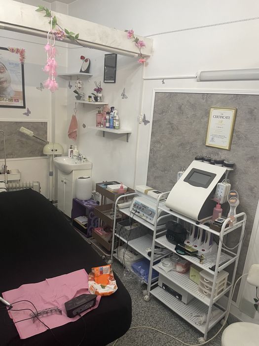 Inchiriez Salon Infrusetare