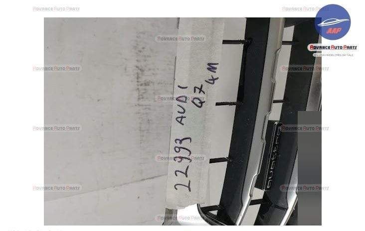 Suport Grila Centrala Radiator originala cu senzori Audi  Q7  4M [2015