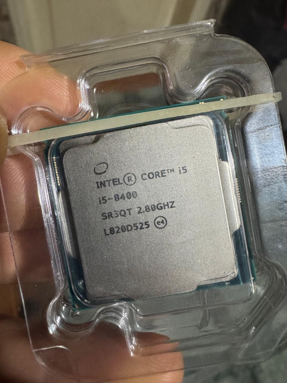 Intel i5 8400 Socket 1151 v2