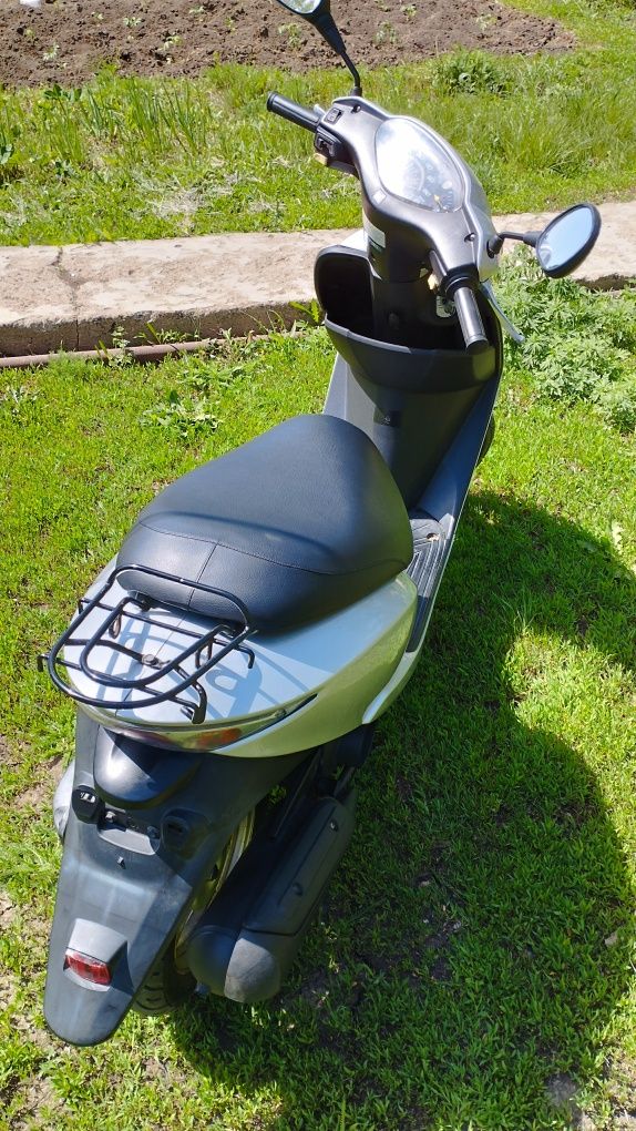 Honda dio af 68.