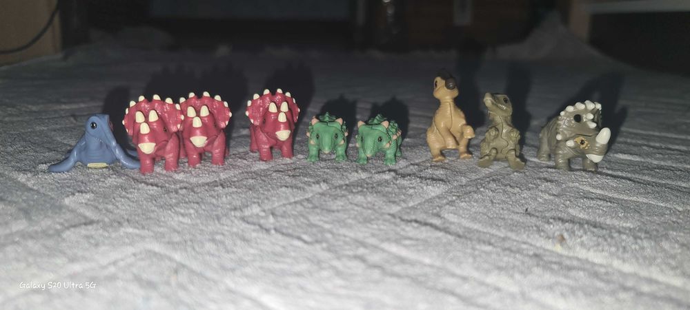 Динозавры с киндер сюрприза 2025 года