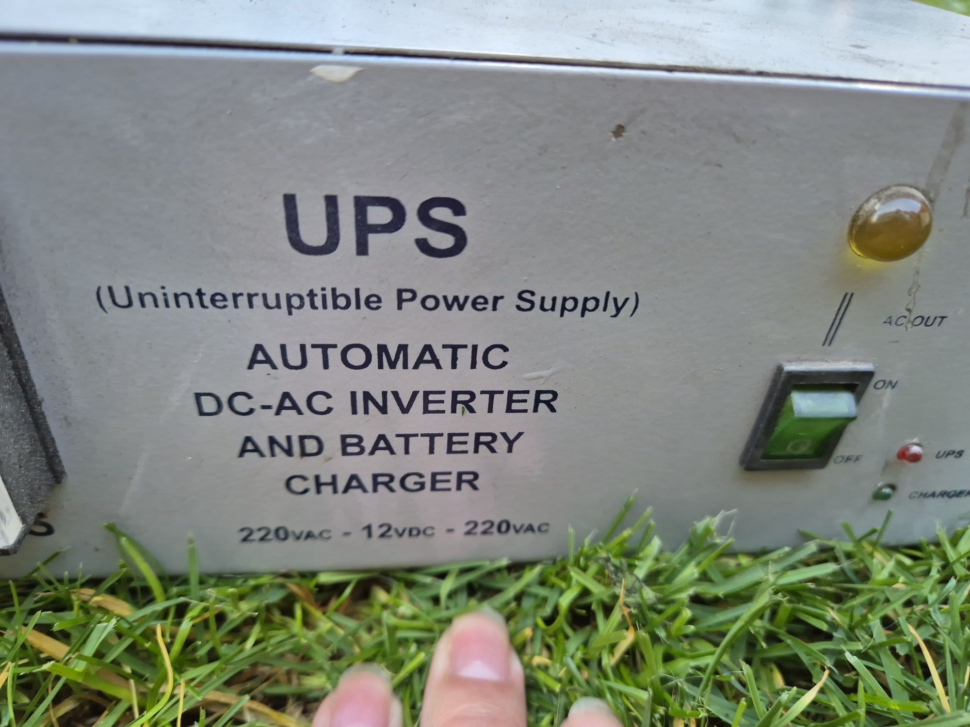 UPS Правец Протон