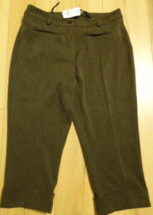 Pantaloni 3/4 noi cu eticheta