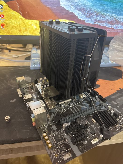 Материнская плата, процессор, кулер I5-9400F Gigabyte H310M S2