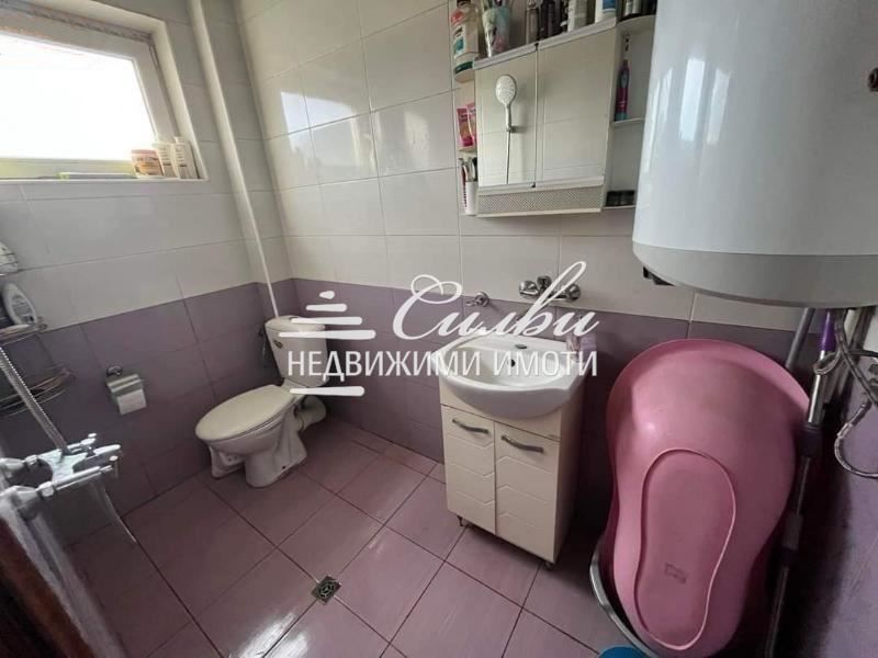 Етаж от МАСИВНА ТУХЛЕНА къща - кв. Дивдядово