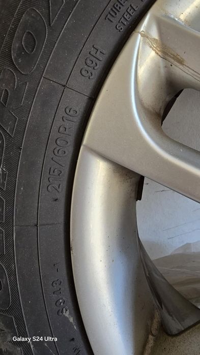 Set de 4 genți cu cauciucuri mazda cx3