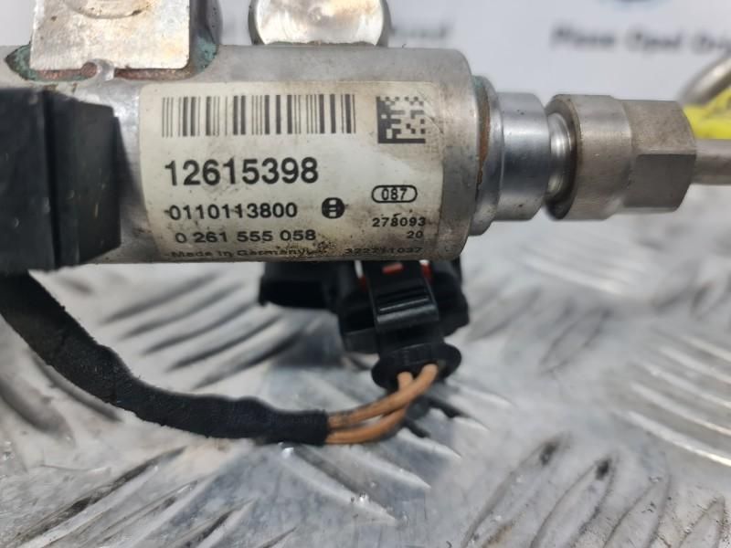 Rampa injectoare Opel Insignia A Country Tourer 2.0 TURBO benzina A20N