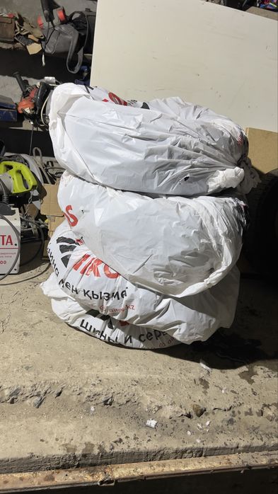 Зимние шины комплект б/у