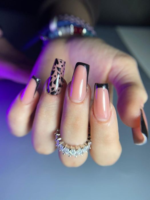 Маникюр и педикюр Конаев