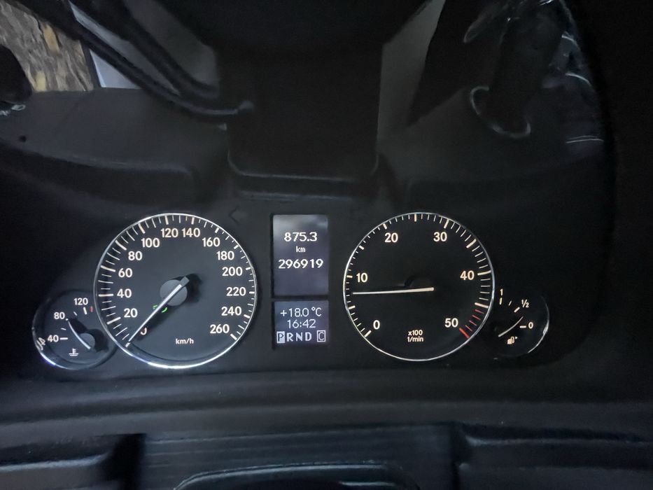 Mercedes C220 Coupe CL203