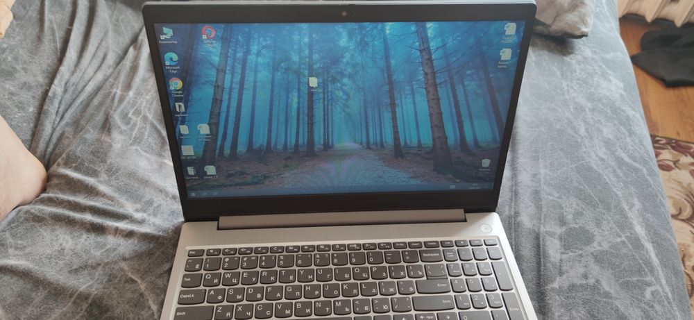 Ноутбук- Lenovo , почти новый