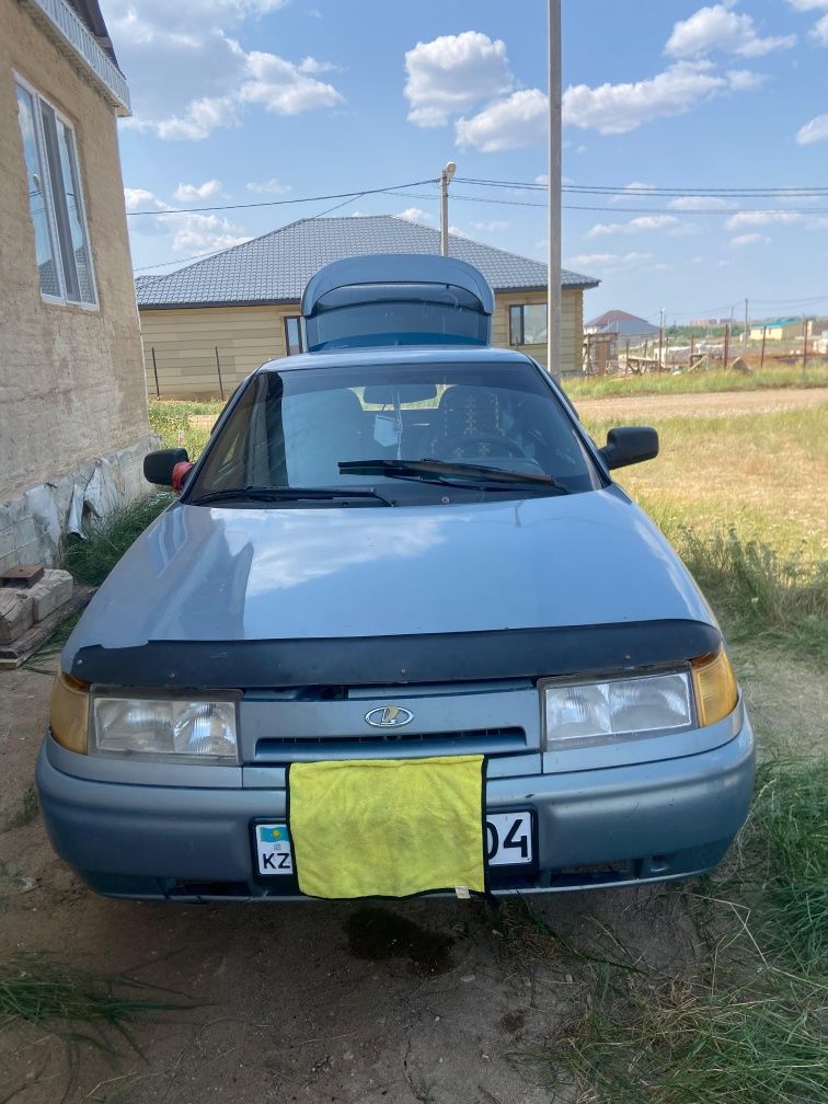 Lada(ВАЗ)2112серый  2004 год