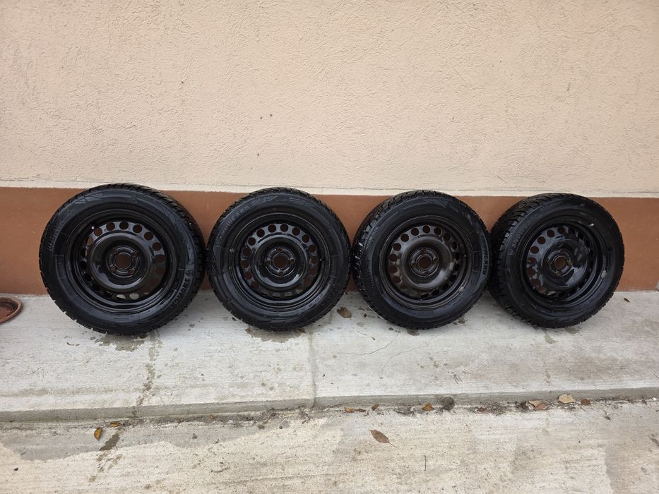 Anvelope cu jante 185/65/15 Rosava Snowguard