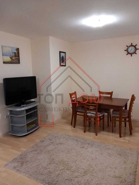 Дава се под наем Тристаен апартамент в Варна, Червен площад - 87 кв.м за 600 € - Снимка #1