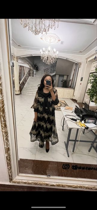 Платье на новый год в отличном состоянии