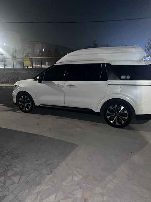 Kia Carnival Hi Limousen sotiladi Ideal xolatda!