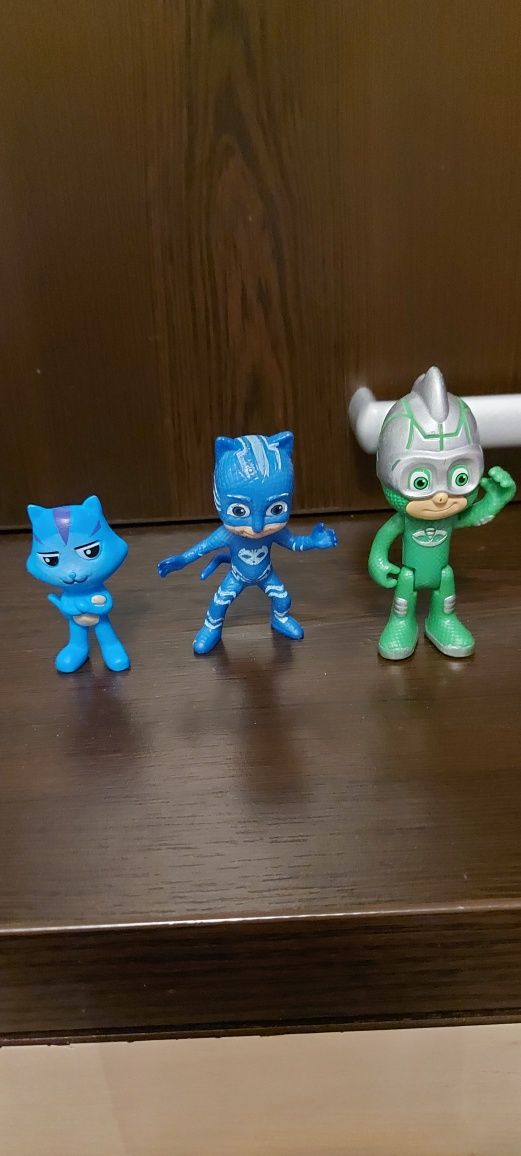 Jucarii / masinute / figurine Blaze / Eroi in pijama