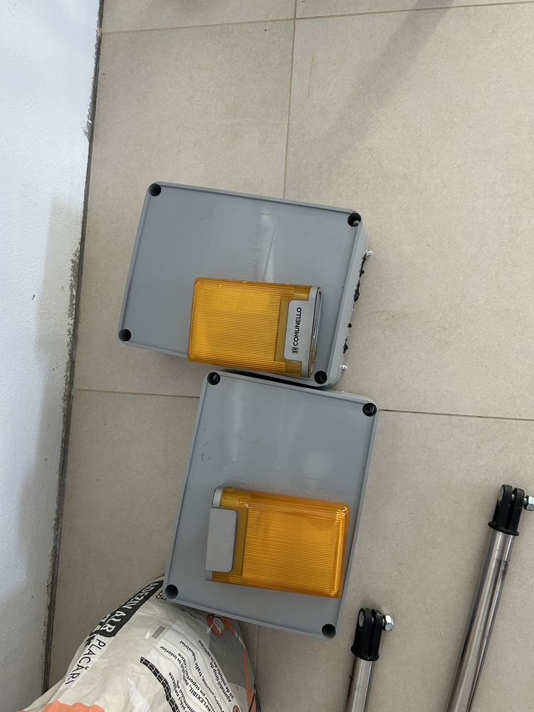 2 seturi automatizare porti Comunello